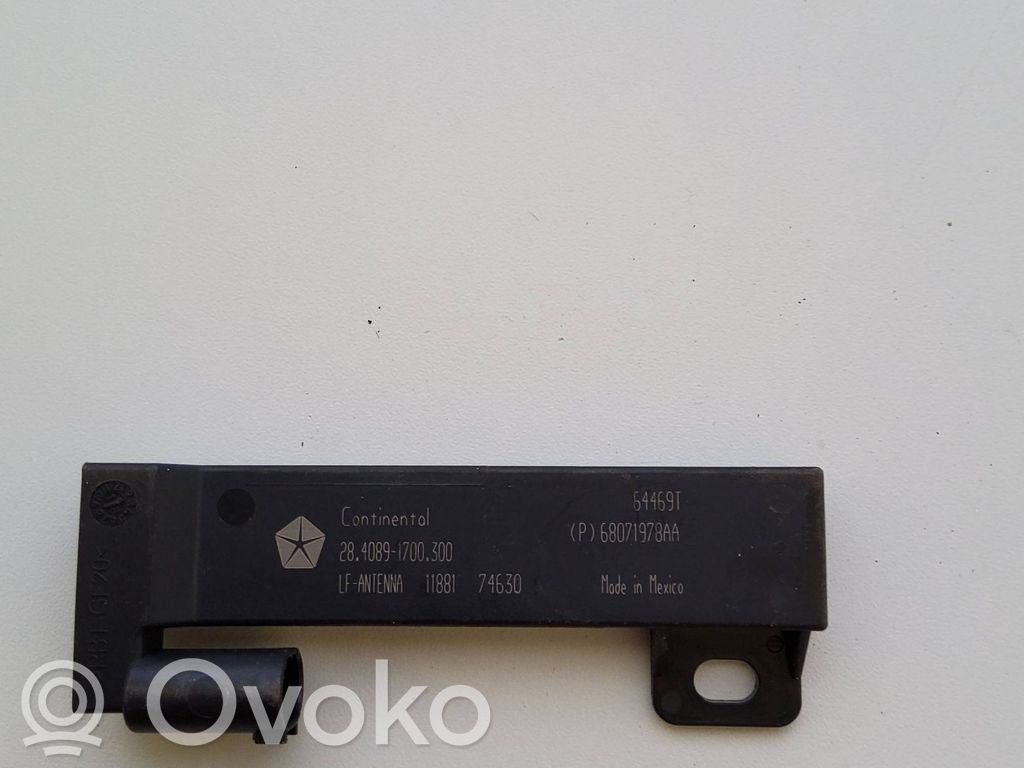 Antena de sistema sin llave   64469T,68071978AA,2840891700300
