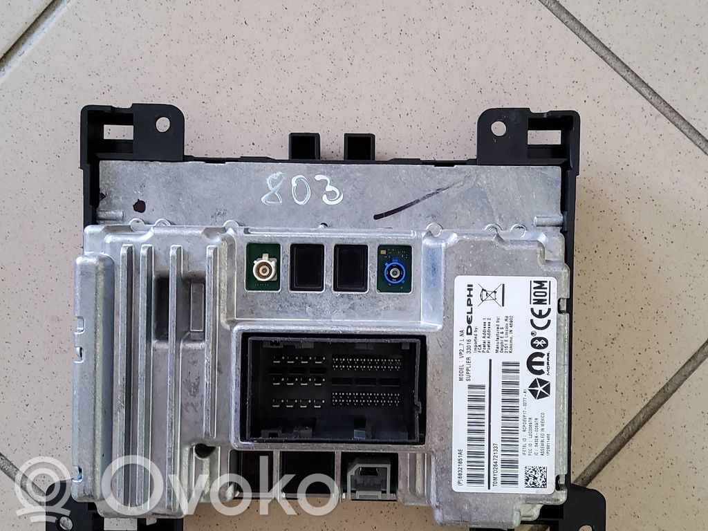 Dodge Charger Panel / Radioodtwarzacz CD/DVD/GPS 