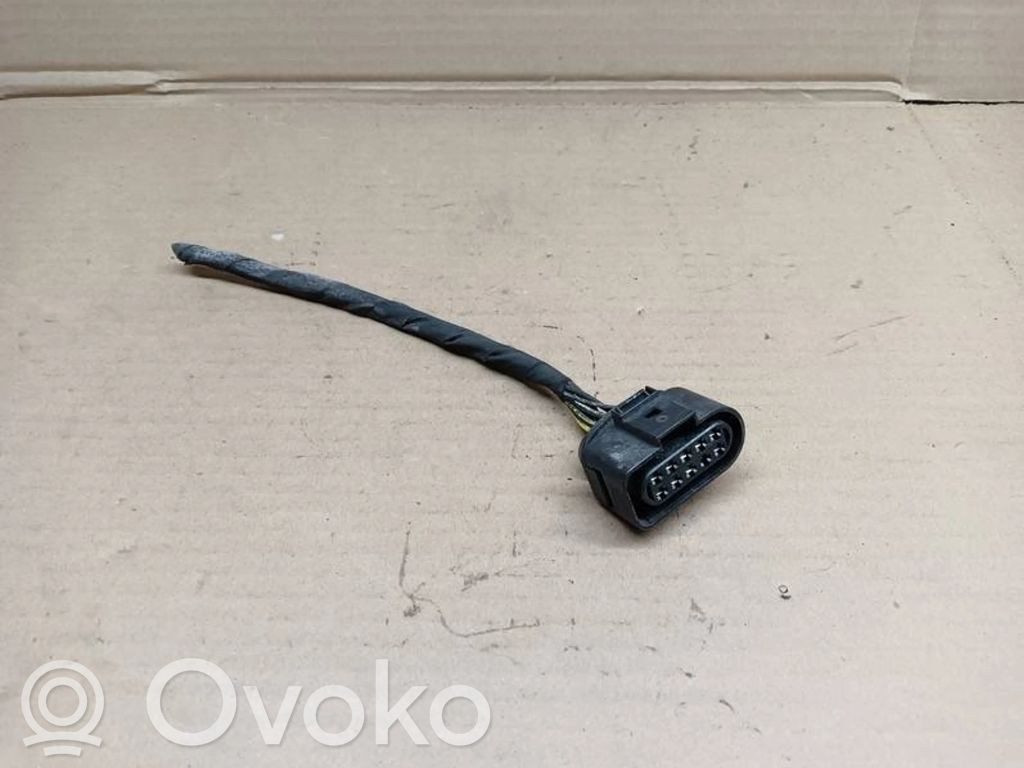 Volkswagen Caddy Element lampy przedniej 