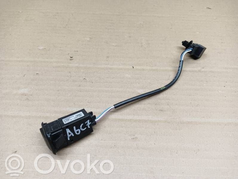 Gniazdo / Złącze AUX   4G0035474,20031964,AU8991
