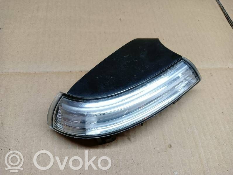 Mirror indicator light