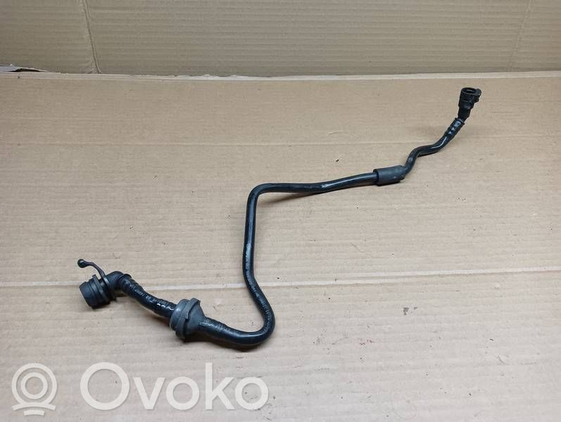 Volkswagen PASSAT B8 Tuyau sous vide 