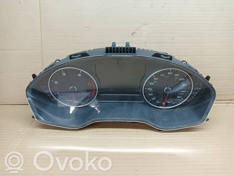 Audi A4 S4 B9 Licznik / Prędkościomierz 