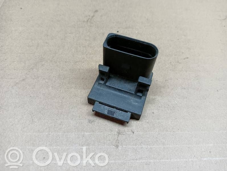 Skoda Rapid (NH) Sensor del pedal de embrague 
