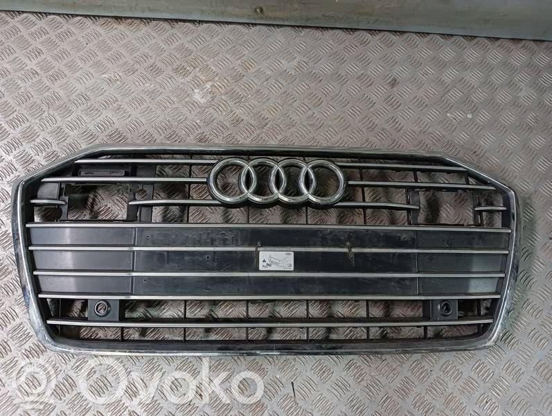 Maskownica / Grill / Atrapa górna chłodnicy   4K0853651,4K0853653