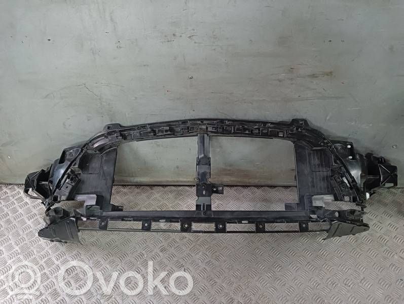 Mazda CX-60 Etupuskurin ylempi jäähdytinsäleikkö 