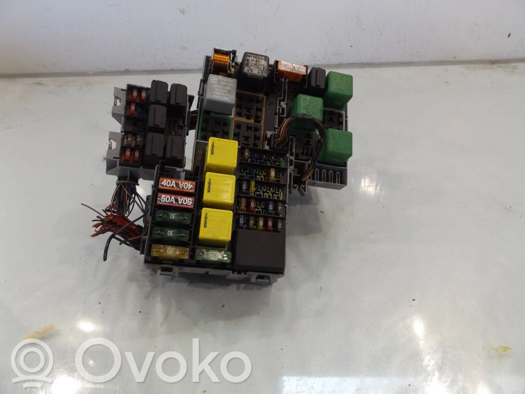 Opel Corsa C Fuse module 