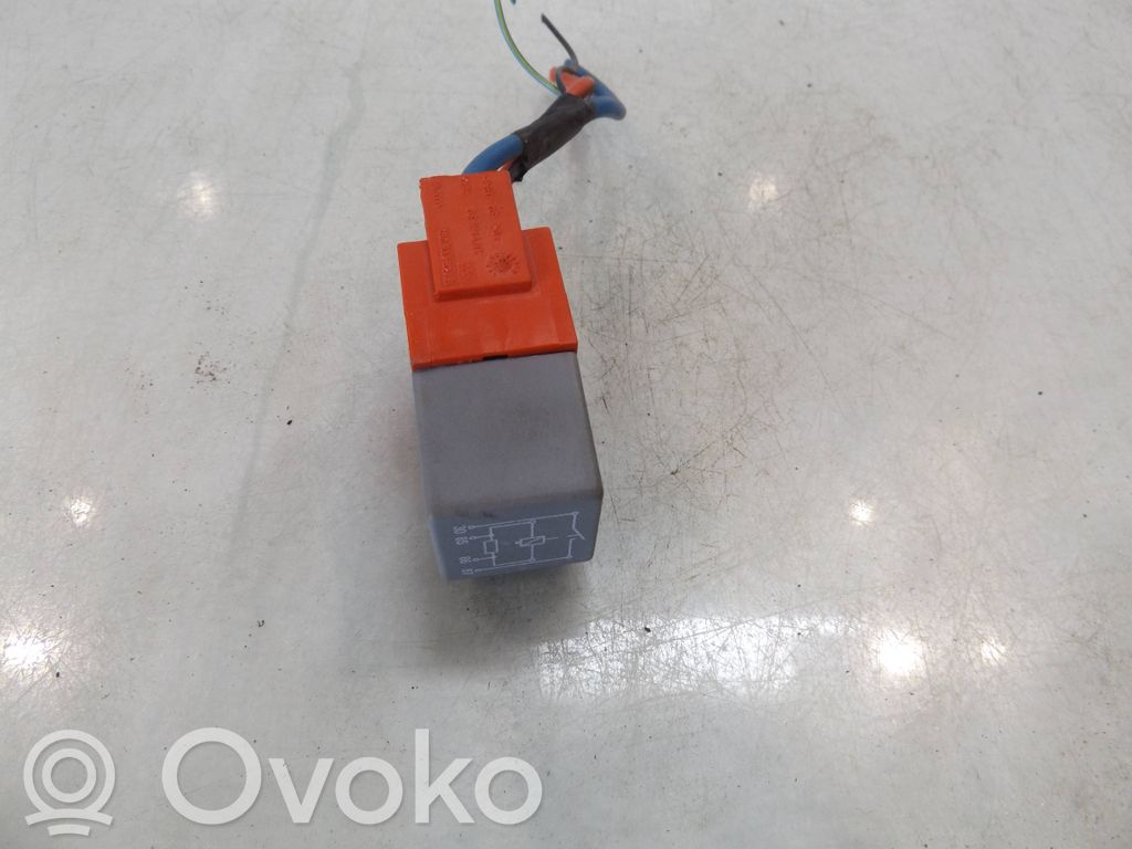 Seat Ibiza III (6L) Other relay 
