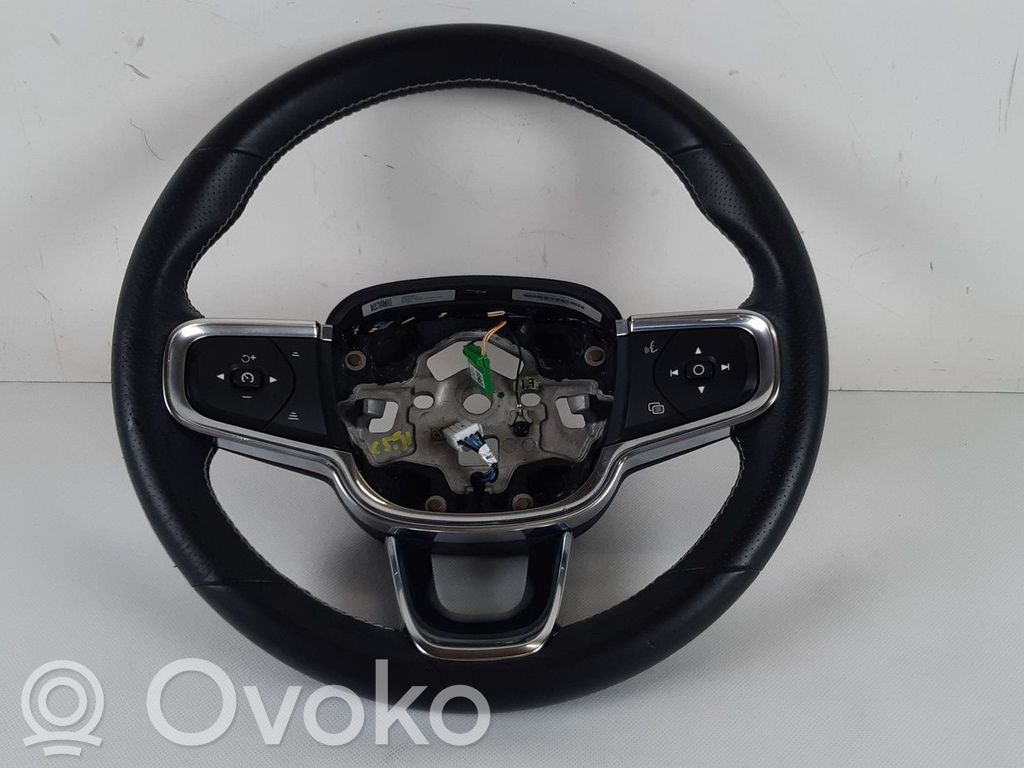 Volvo XC40 Ohjauspyörä 