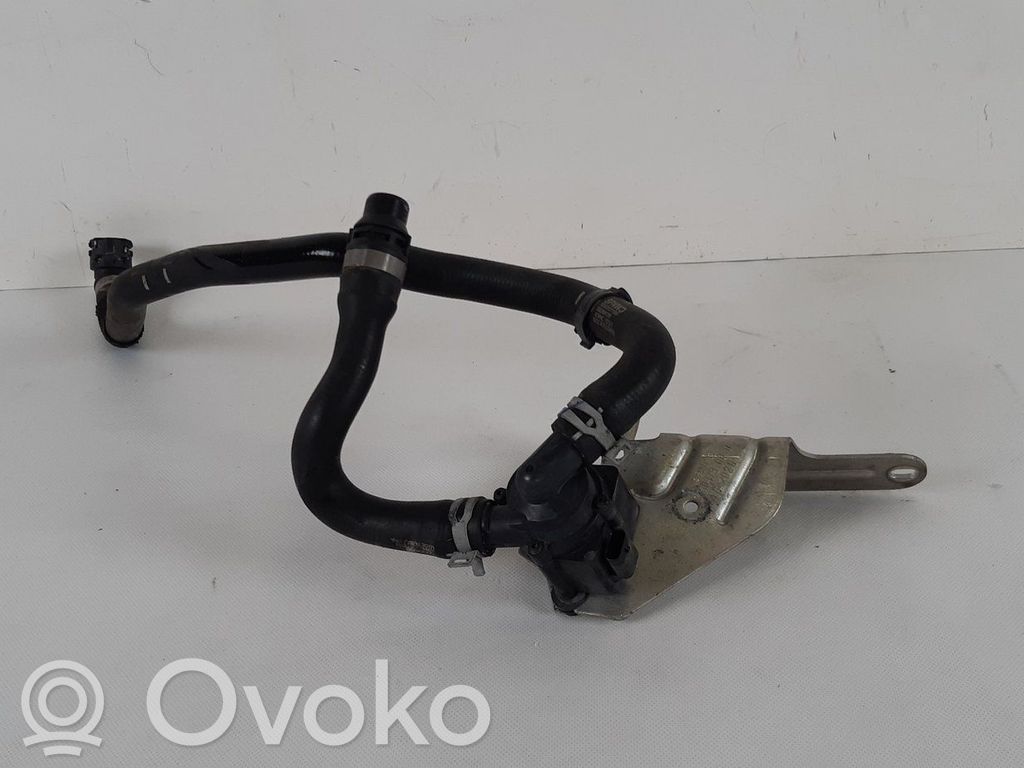Volvo XC40 Pompa wody 