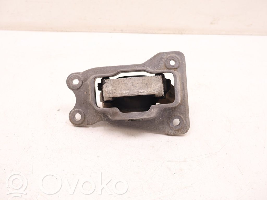 Volvo XC90 Engine mount vacuum valve 