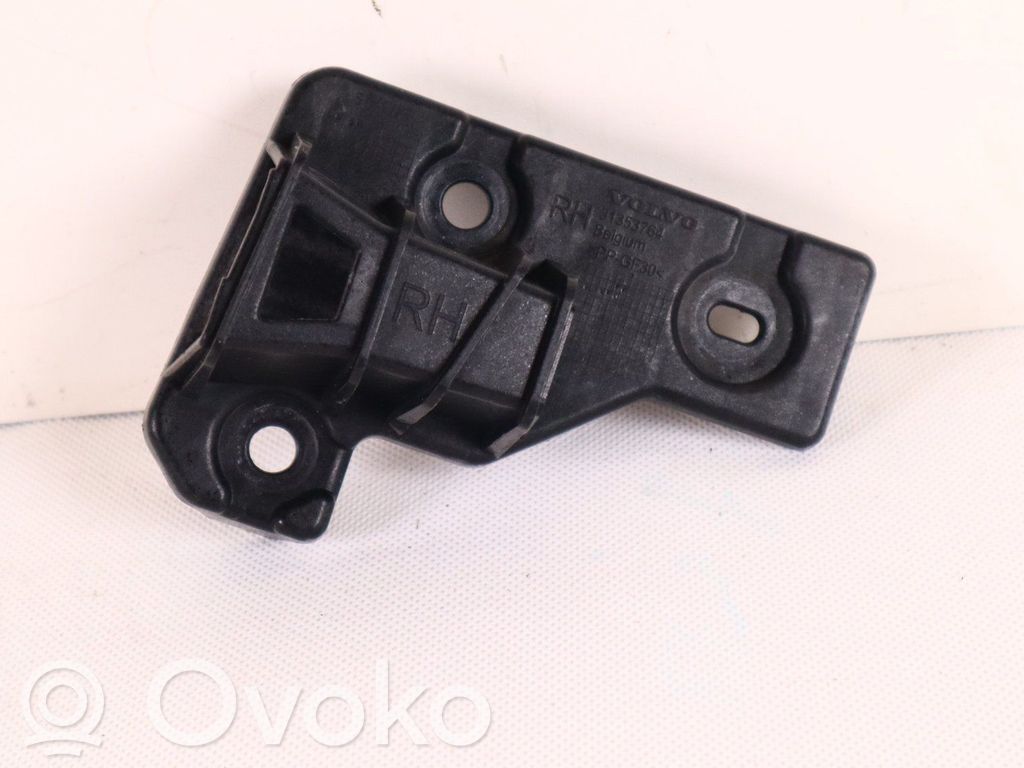 Volvo XC90 Front bumper mounting bracket 