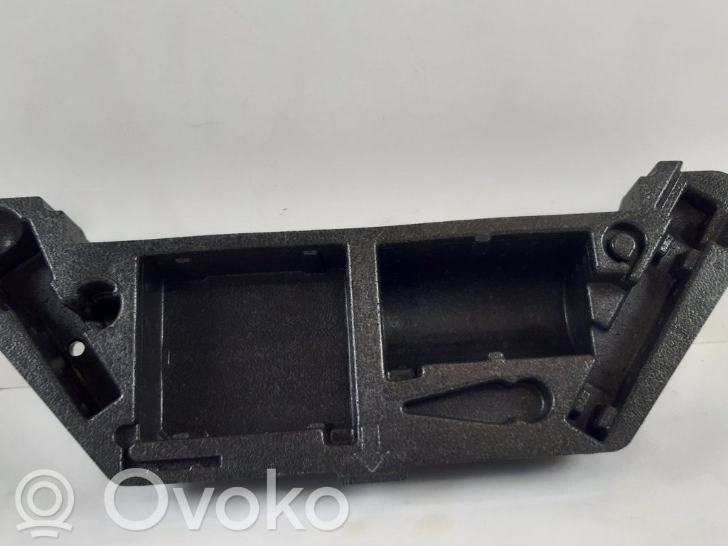 Volvo XC40 Spare wheel section trim 