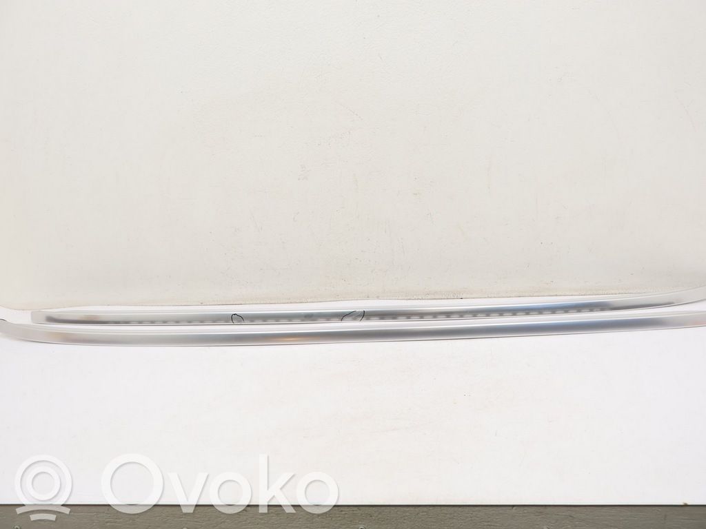 Volvo V60 Barra del techo 