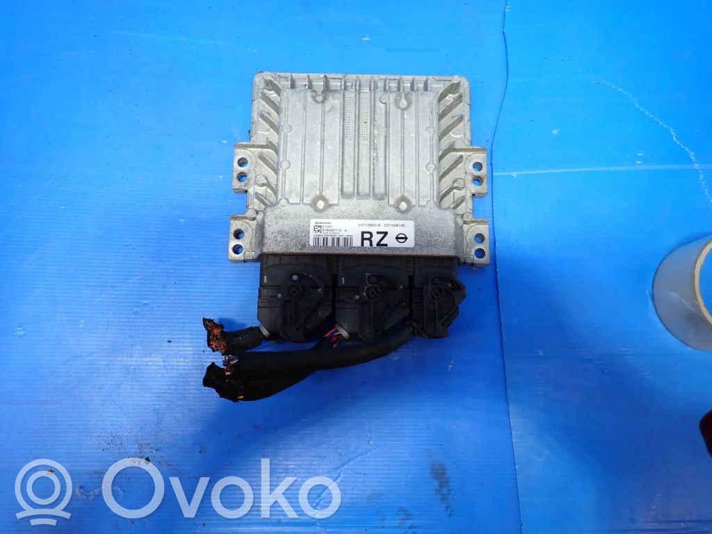 Nissan Qashqai Engine control unit/module 