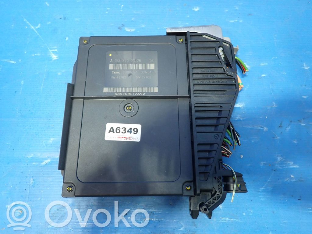 Chrysler Crossfire Central body control module 