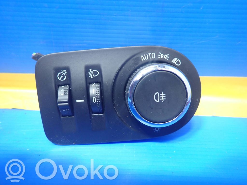 Opel Astra K Light switch 