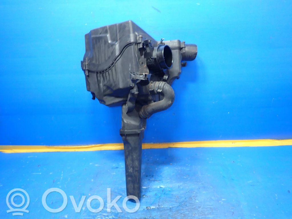 Ford Focus Air filter box 