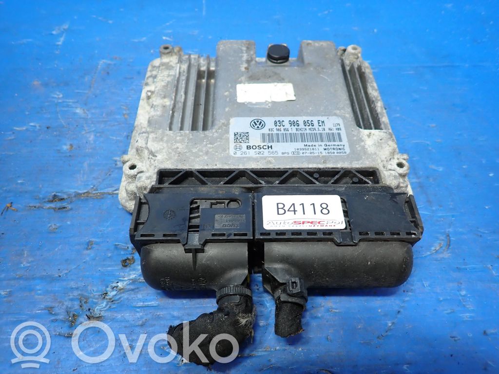 Volkswagen Golf V Engine control unit/module ECU 