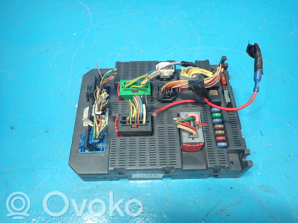 Peugeot 207 Comfort/convenience module 