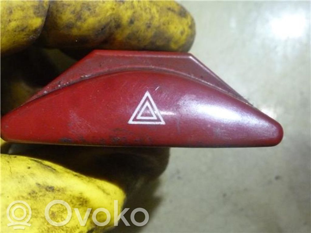 Hazard light switch   96326950