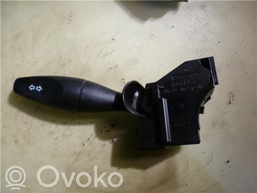 Interruptor de control multifunción   1S7T13335AE