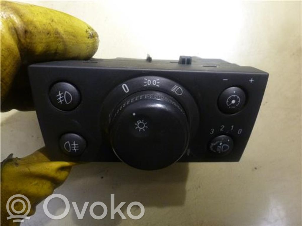Opel Vectra C Light switch 