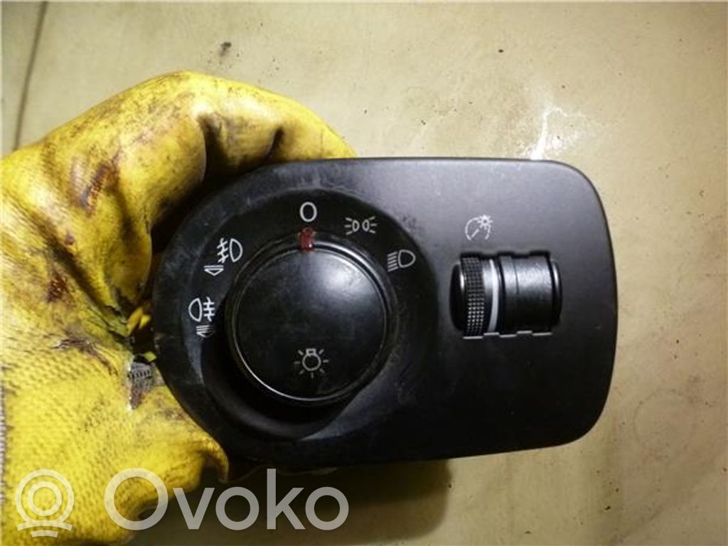 Seat Leon (1P) Interruptor de luz 