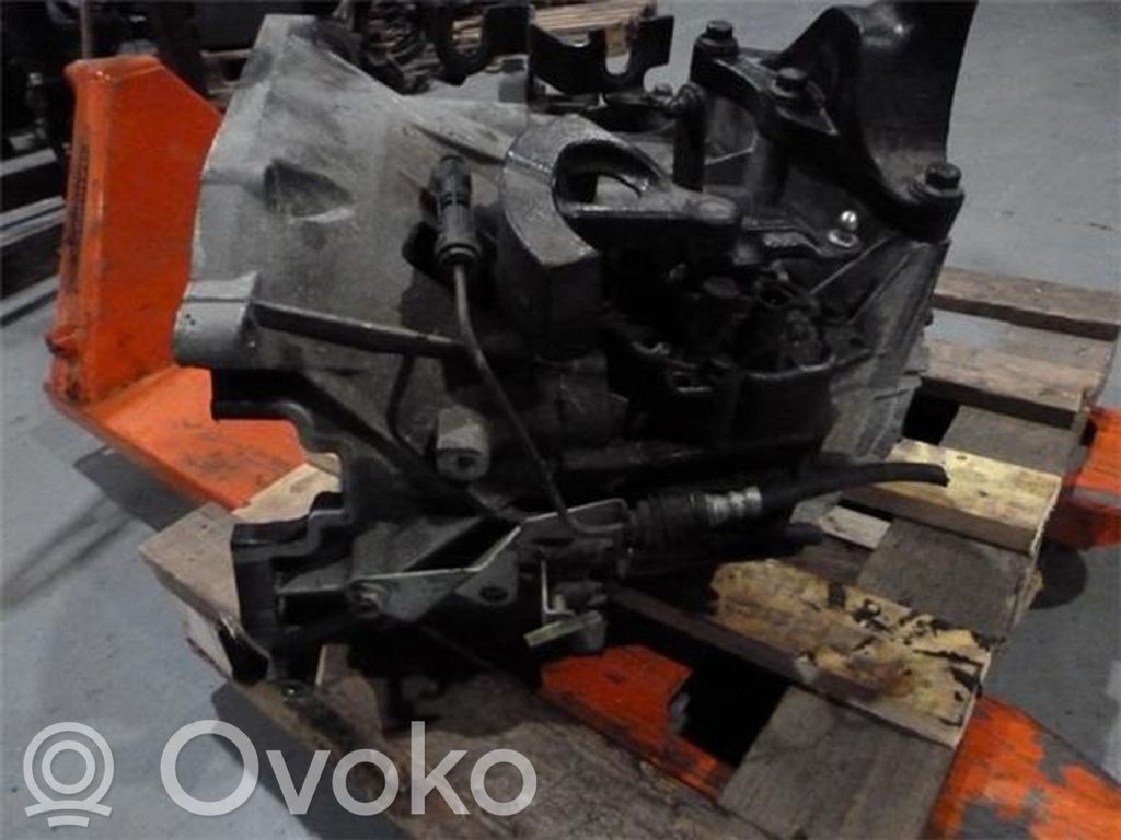 Jaguar X-Type Manualna 5-biegowa skrzynia biegów 