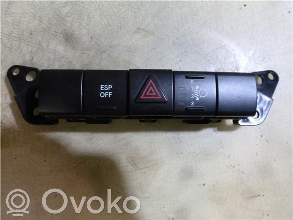Jeep Compass Botón interruptor de luz de peligro 