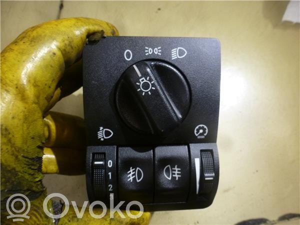Opel Astra G Interruptor de luz 