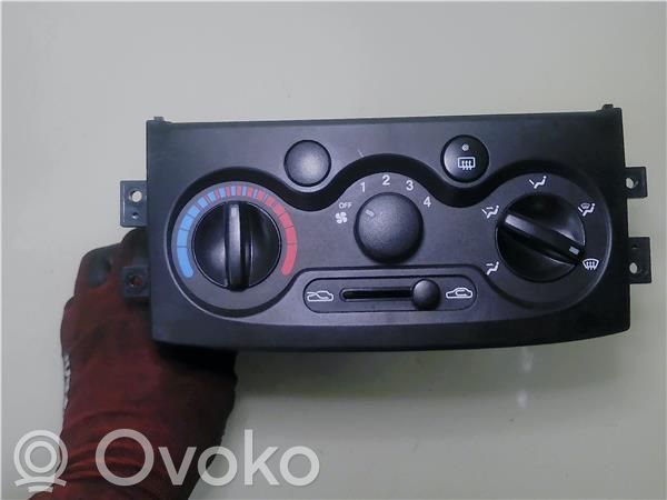 Daewoo Kalos Ilmastointilaitteen kytkin (A/C) 