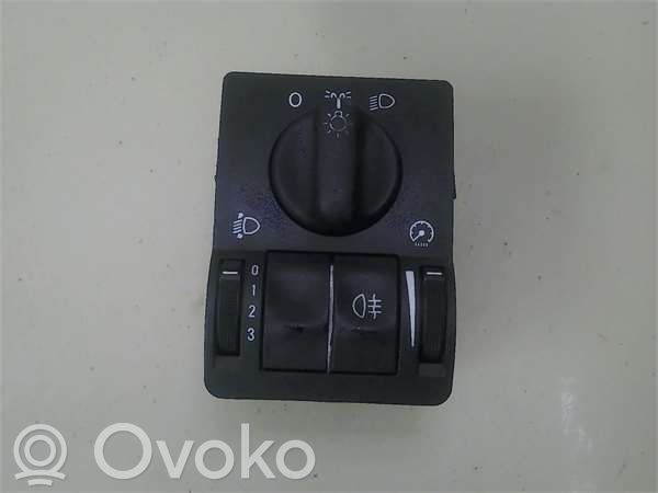 Opel Astra G Light switch 