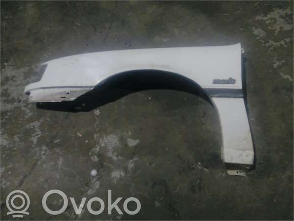 Opel Vectra A Aleta delantera 