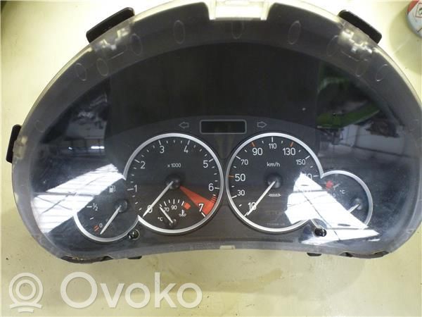 Peugeot 206 CC Geschwindigkeitsmesser Cockpit 