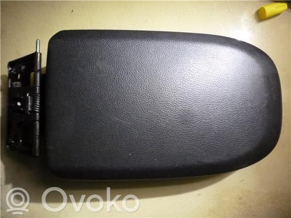Armrest   8M51R045C74