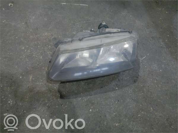 Renault Safrane Lampa przednia 