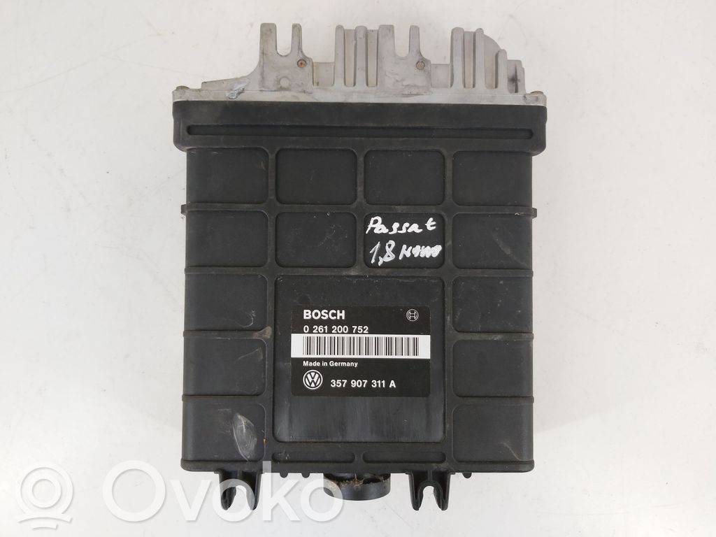 Engine control unit/module   0261200752,357907311A