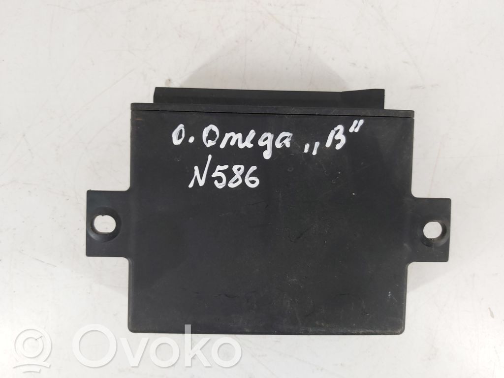 Opel Omega B2 Comfort/convenience module 