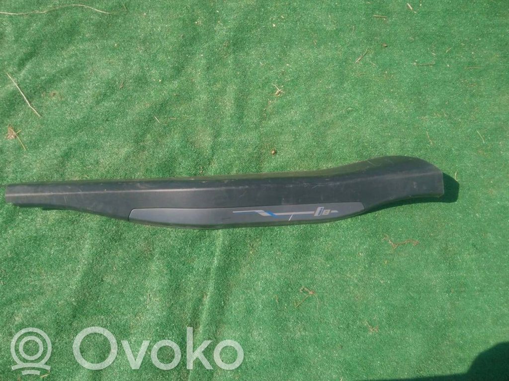 BMW 2 F46 Tailgate/trunk side cover trim 