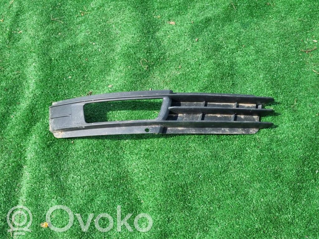 Audi A8 S8 D3 4E Front bumper lower grill 