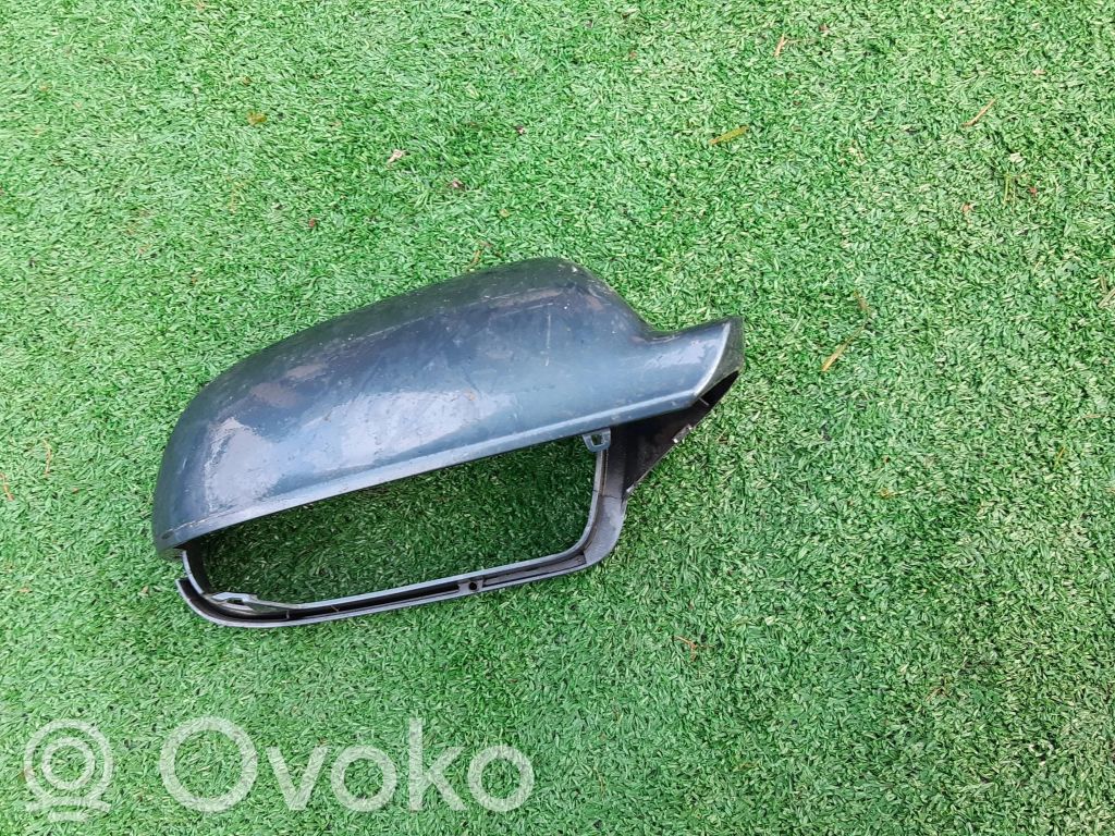 Audi A5 8T 8F Veidrodėlio plastikinė apdaila (dvidurio) 