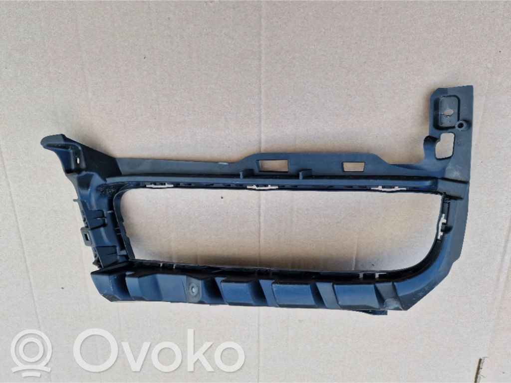 Audi E-tron GT Front bumper lower grill 