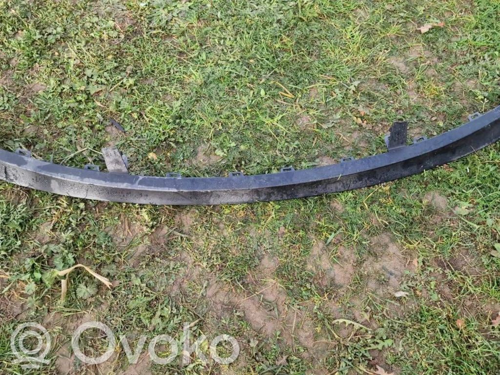 Tesla Model 3 Apakšējā bampera daļa 