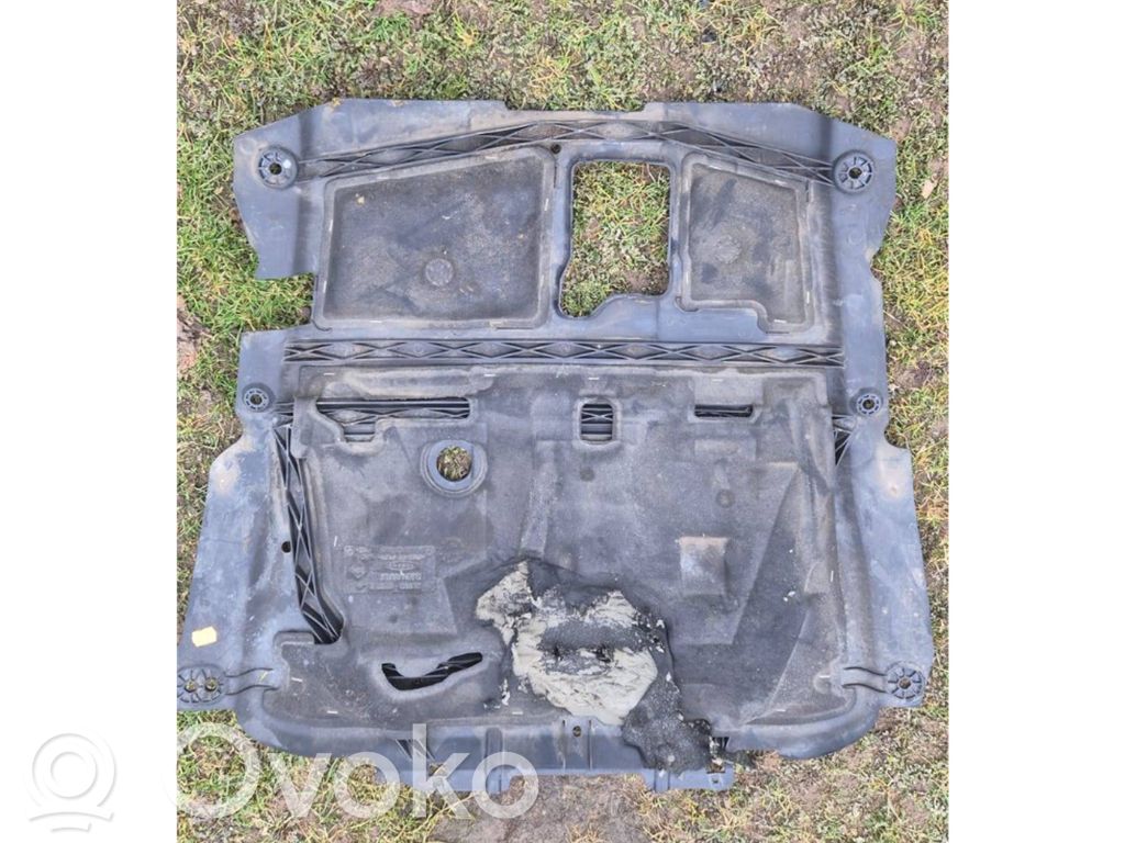 Renault Sandero II Engine splash shield/under tray 