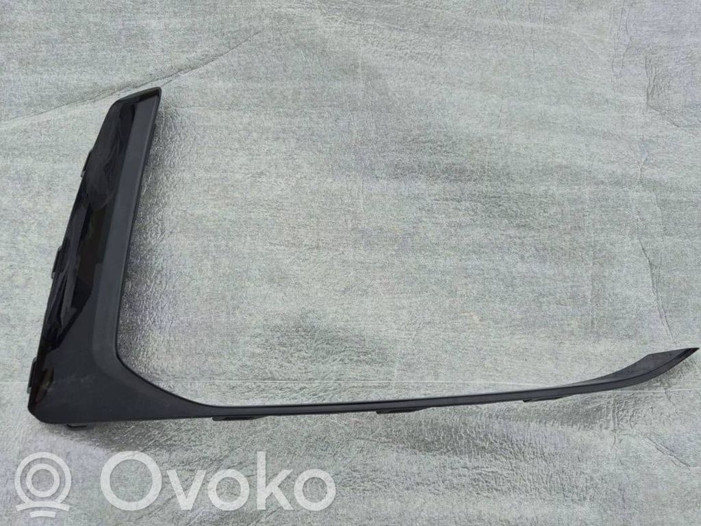 Front bumper splitter molding   4M0807300A