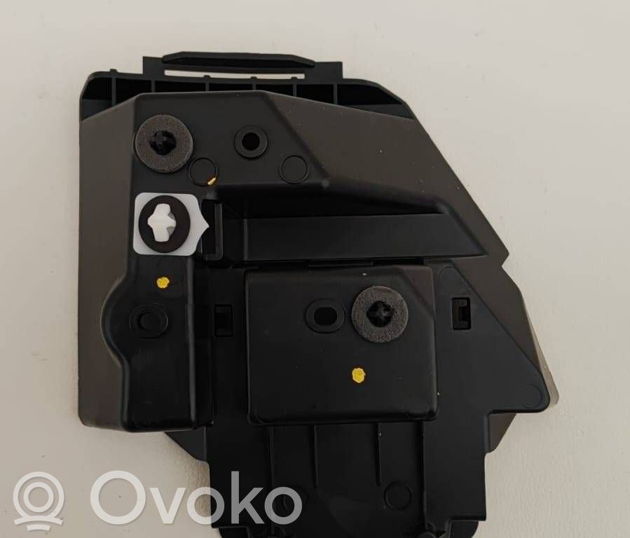Ford Focus Rear bumper mounting bracket 