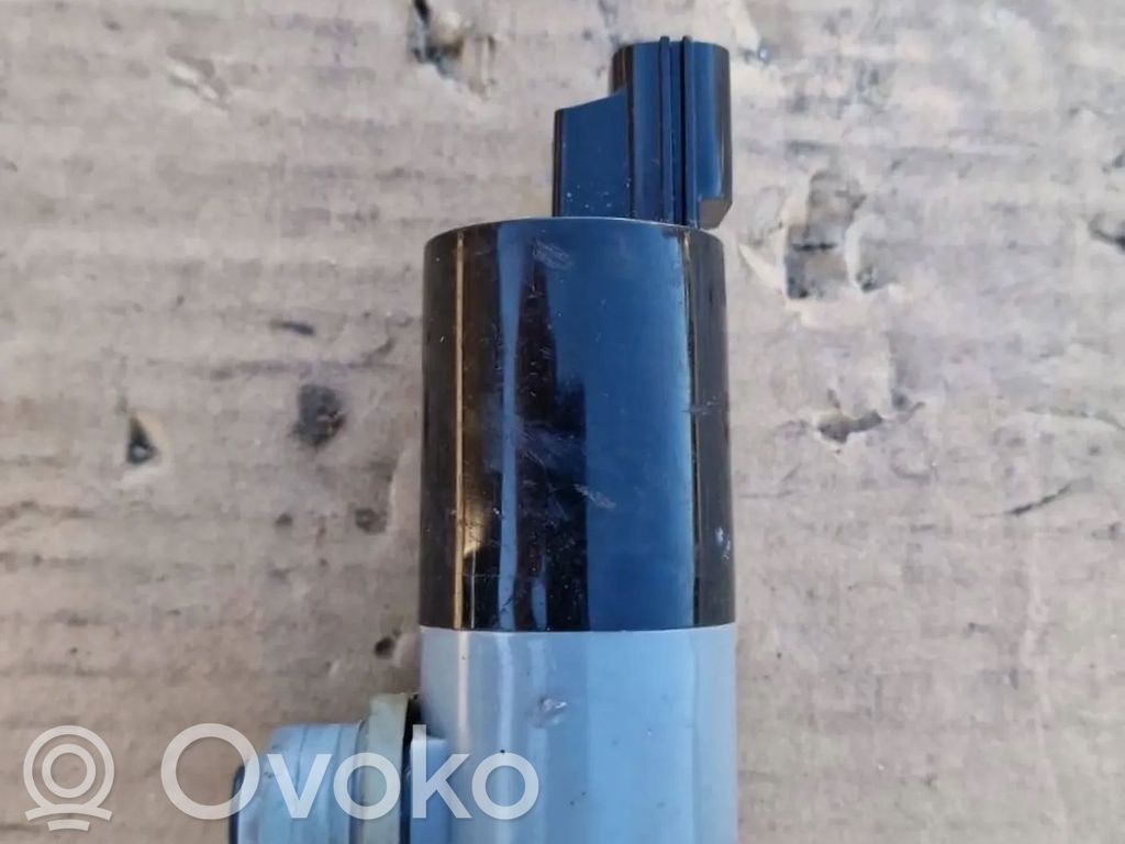 AC 428 Windscreen/windshield washer pump 