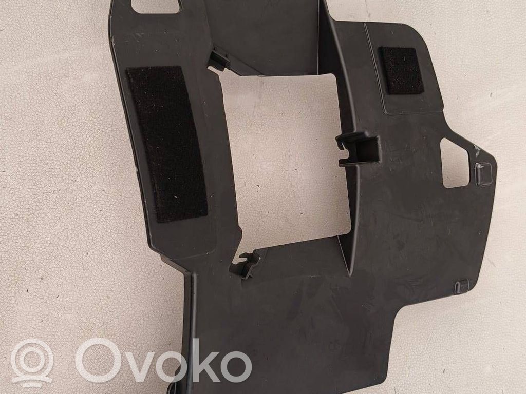 Front bumper mounting bracket   BCKA50153