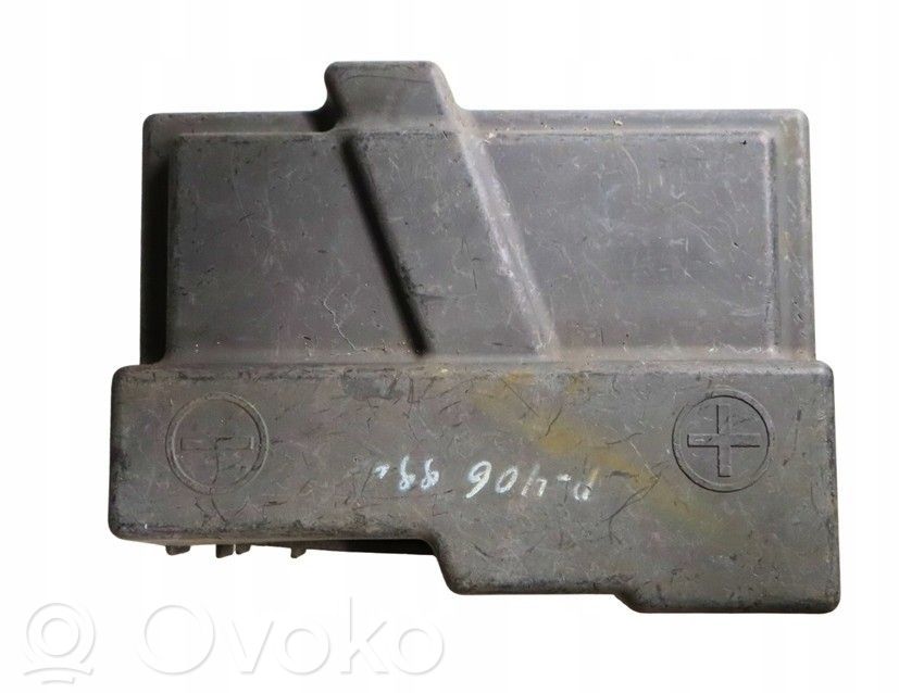 Peugeot 406 Battery box tray 